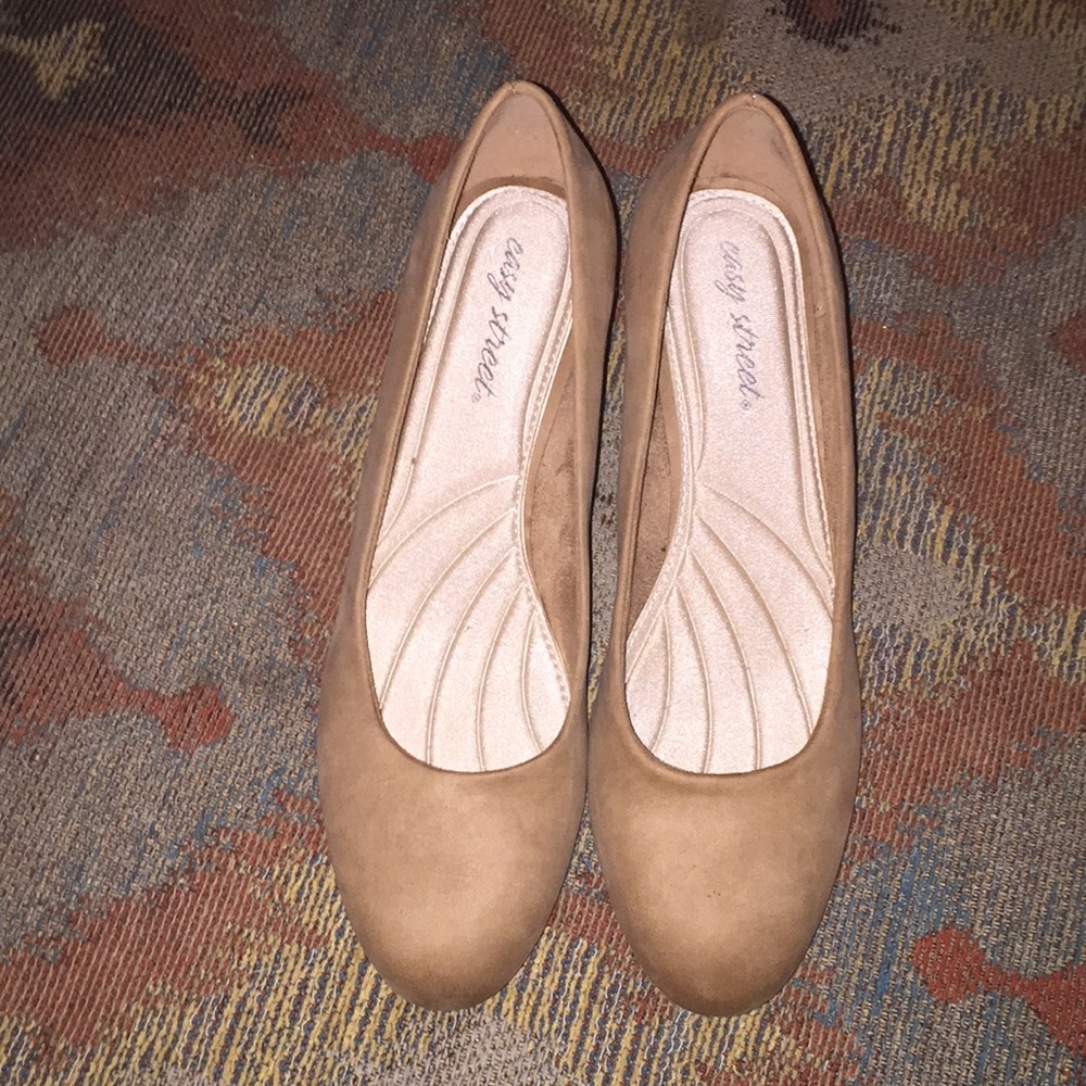 Easy street nude block heel.
